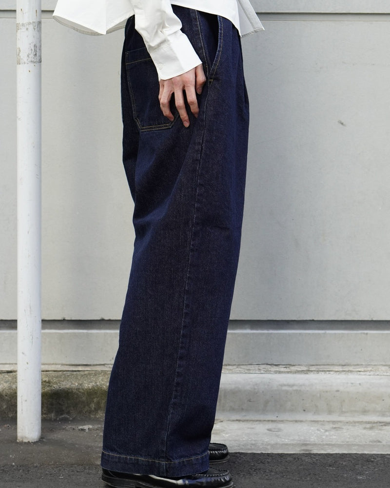 東京店WEB限定受注制【Chikashitsu +】Loose fit one tuck denim pants