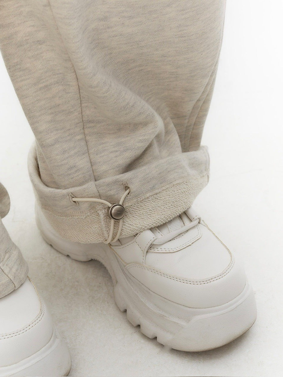 【TUOMIO】STRING CHARM SWEATPANTS