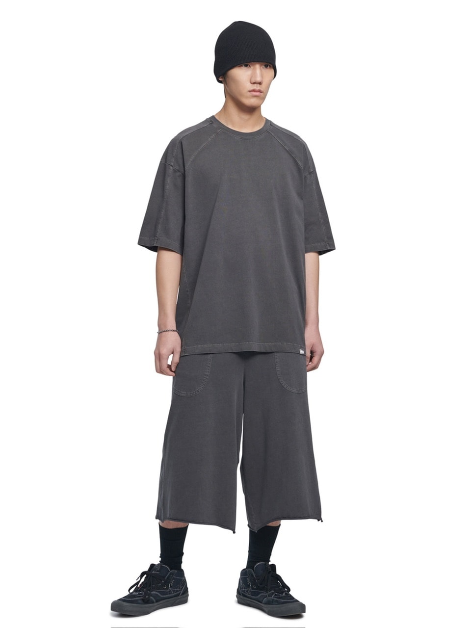 【NOMANUAL】MOLTING BERMUDA SWEATPANTS