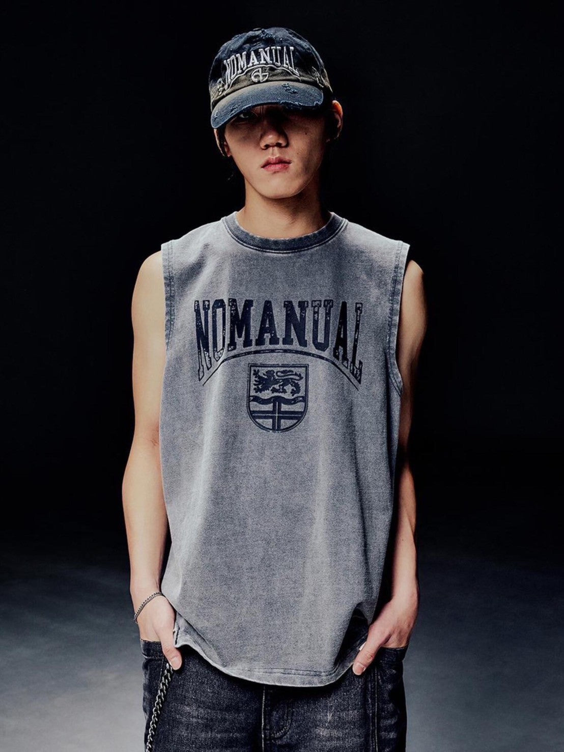 【NOMANUAL】EMBLEM WASHED SLEEVELESS TEE