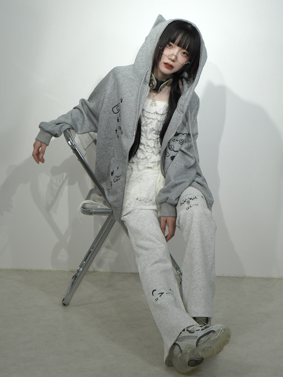 国際配送【Nerd out XU】neko!! Zip hoodie (2color) / 【ナードアウトエックスユー】キャットプリント猫耳ジップフーディ