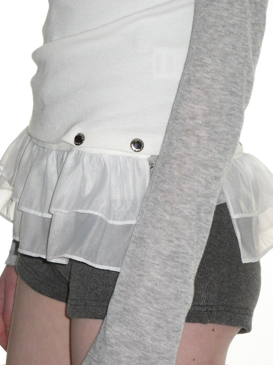 【CRANK】FRILL SNAP SLEEVELESS