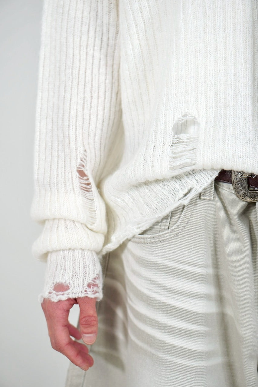 【Chikashitsu +】damage reverse v neck knit (3color) / 【チカシツプラス】リバースVネックダメージニット