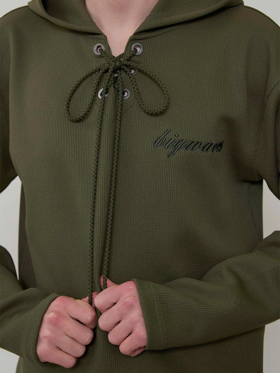 【ESC STUDIO】eyelet waffle hoodie