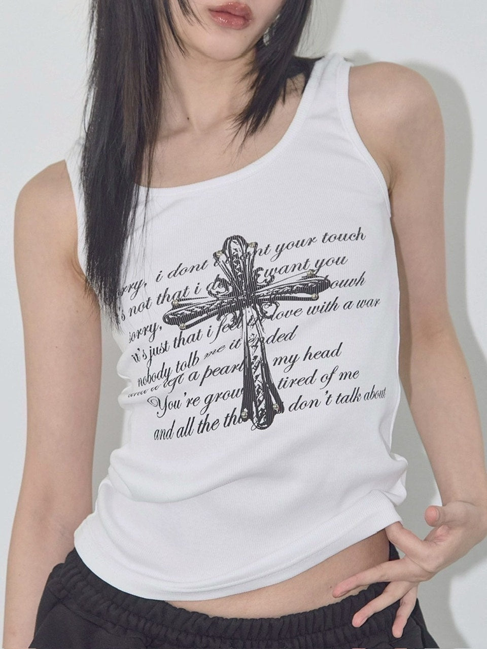 【FANCY CLUB】FRONT CROSS SLEEVELESS