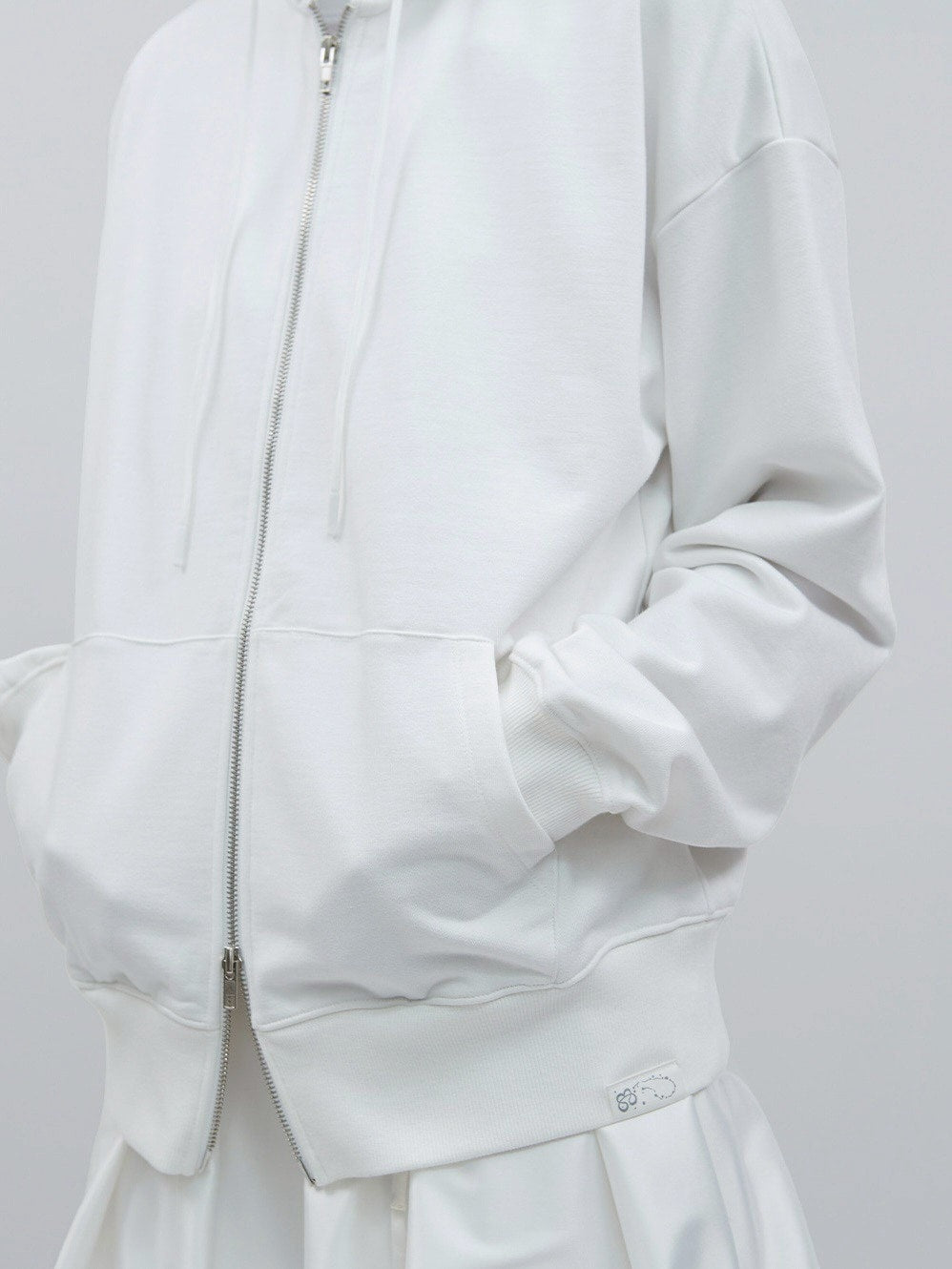 【TUOMIO】LACE UP HOOD ZIP-UP