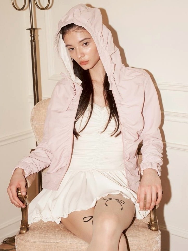 【ODDONEOUT】SHIRRING HOODIE JUMPER / 【オッドワンアウト】シャーリングフードジャンパー