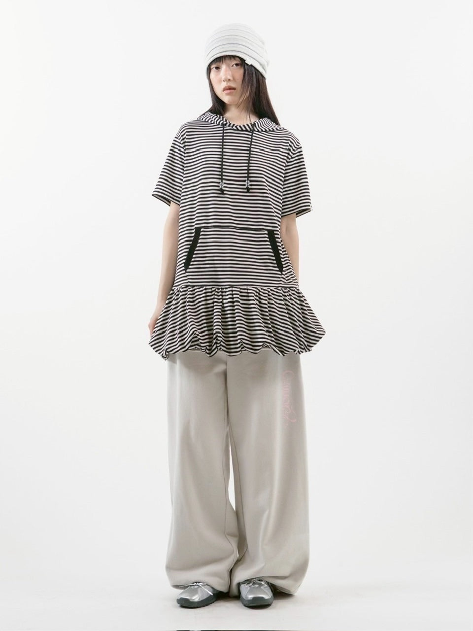 【TUOMIO】STRIPE BALLOON HOOD DRESS / 【トゥオミオ】ストライプバルーンフードワンピース