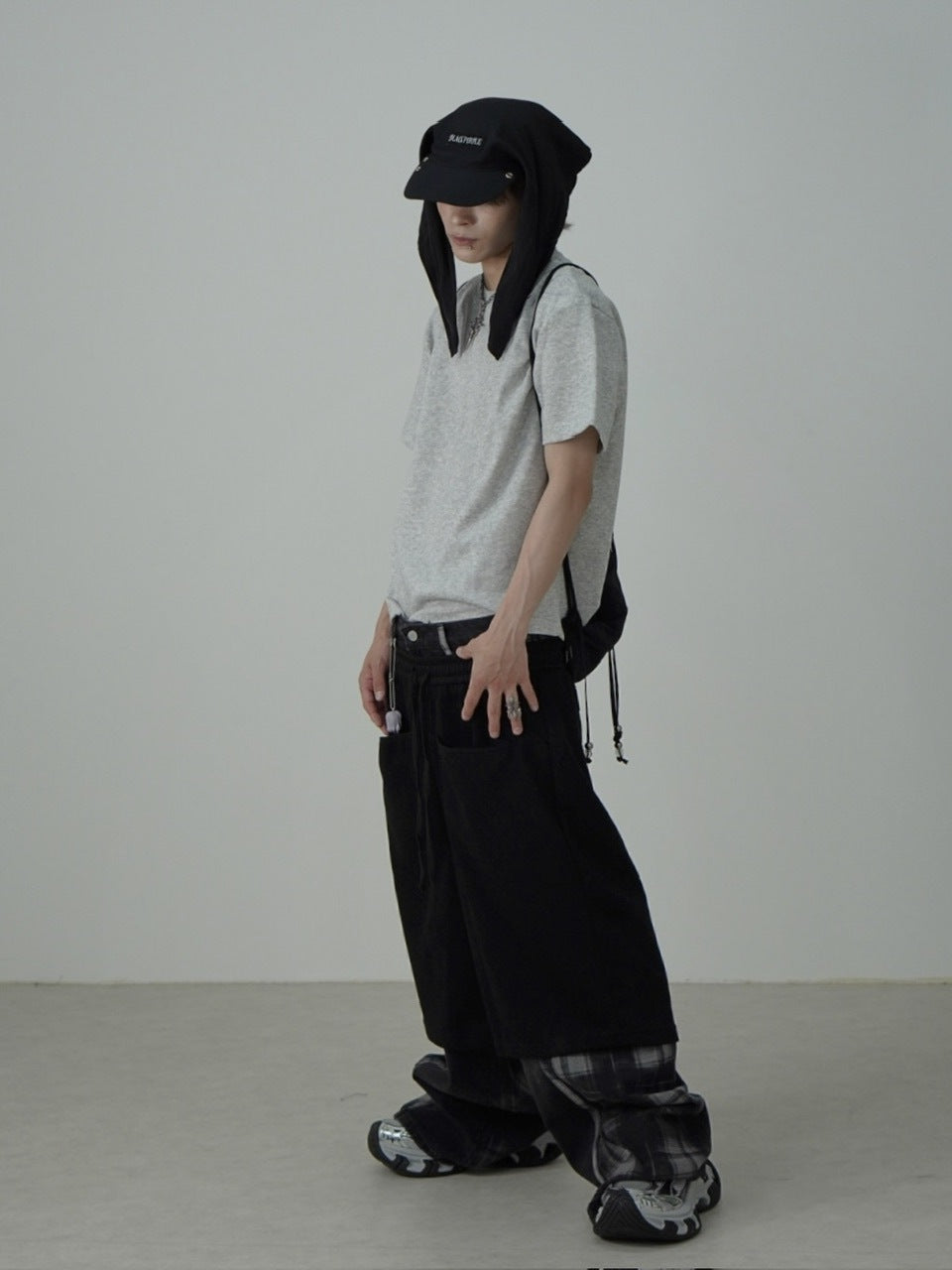 国際配送【Nerd out XU】straight loose sweat shorts (2color) / 【ナードアウトエックスユー】ストレートルーズワイドスウェットハーフパンツ