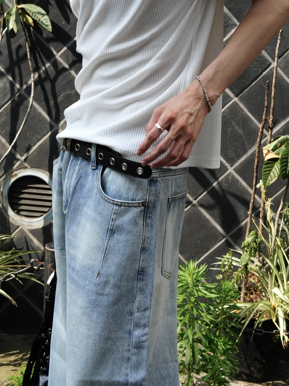 東京店WEB限定受注制【Chikashitsu +】barrel leg jeans