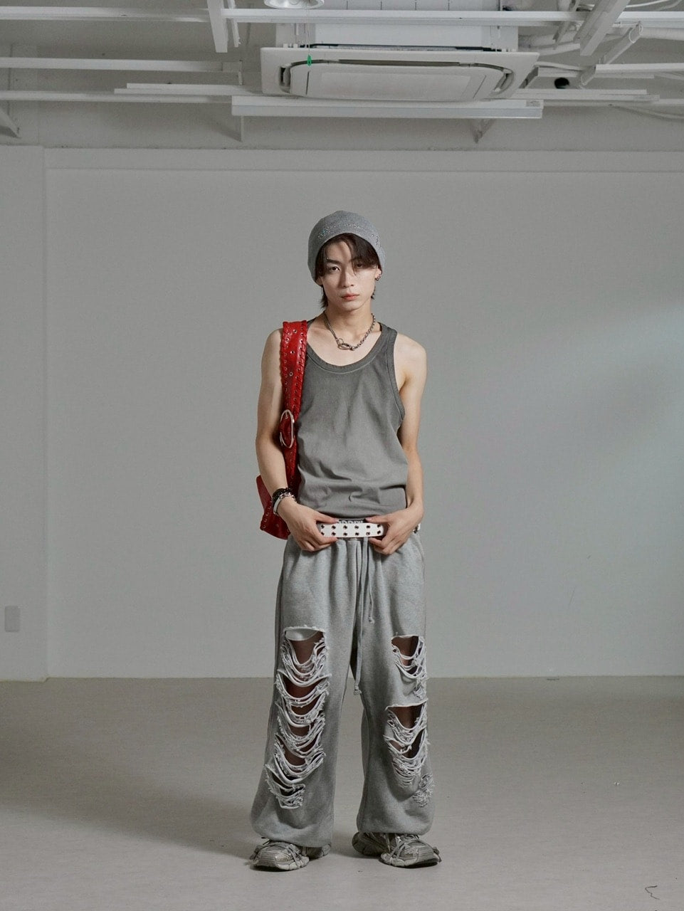 受注制【Chikashitsu +】oiled wash damage sweat pants / 【チカシツプラス】オイルドウォッシュダメージスウェットパンツ (2color)