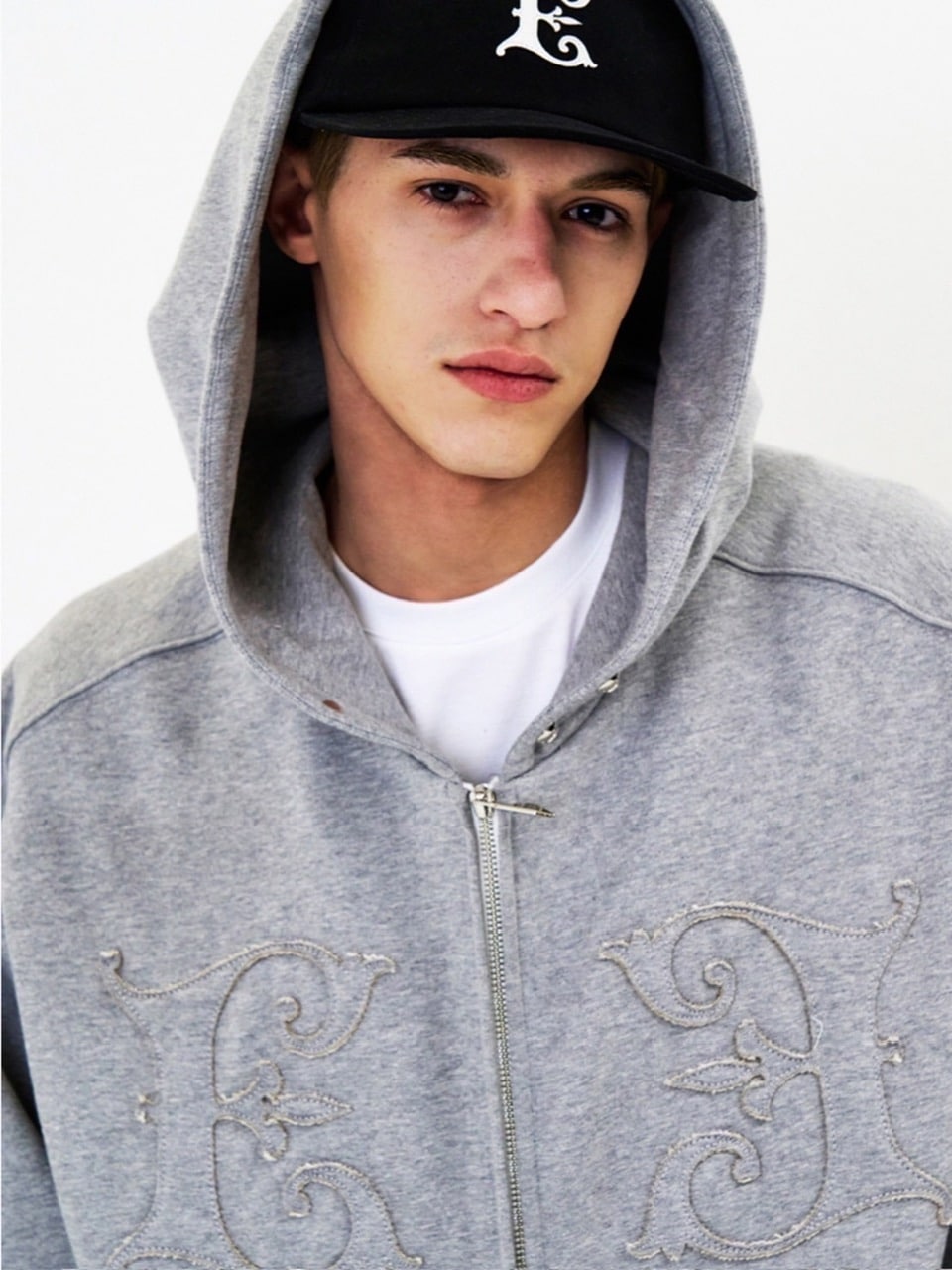 【E RIN AI E】GEMINI EGO HOODIE