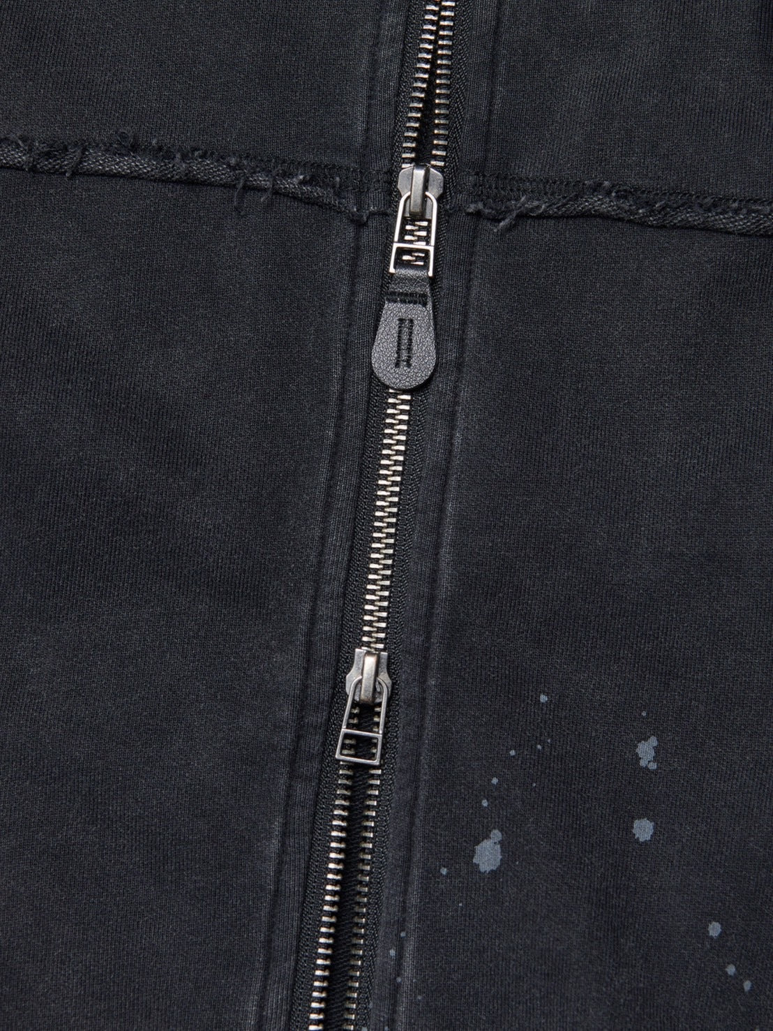【NOMANUAL】DETACHED PATCH HOODED ZIP-UP