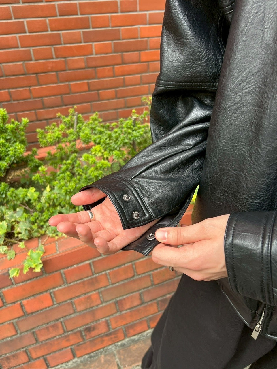 受注制【Chikashitsu +】bomber synthetic material jacket / 【チカシツプラス】ボンバーシンセティックマテリアルジャケット (2color)