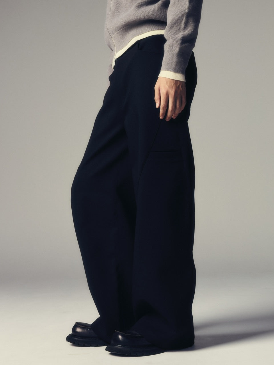 【CS】utility drape wide trousers / 【シーエス】ユーティリティードレープワイドトラウザーズ