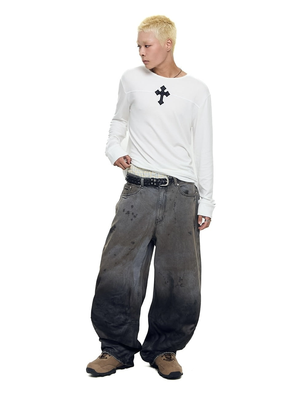 12/21再入荷【AAKAM】Dirty Gradation Denim Pants