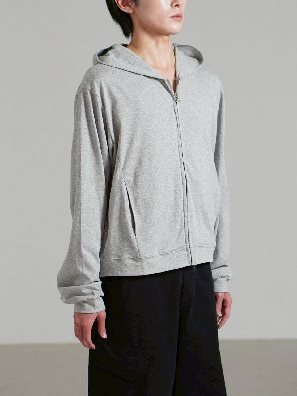 受注制【Chikashitsu +】light touch cropped hoodie / 【チカシツプラス】 ライトタッチクロップドパーカー (3color)