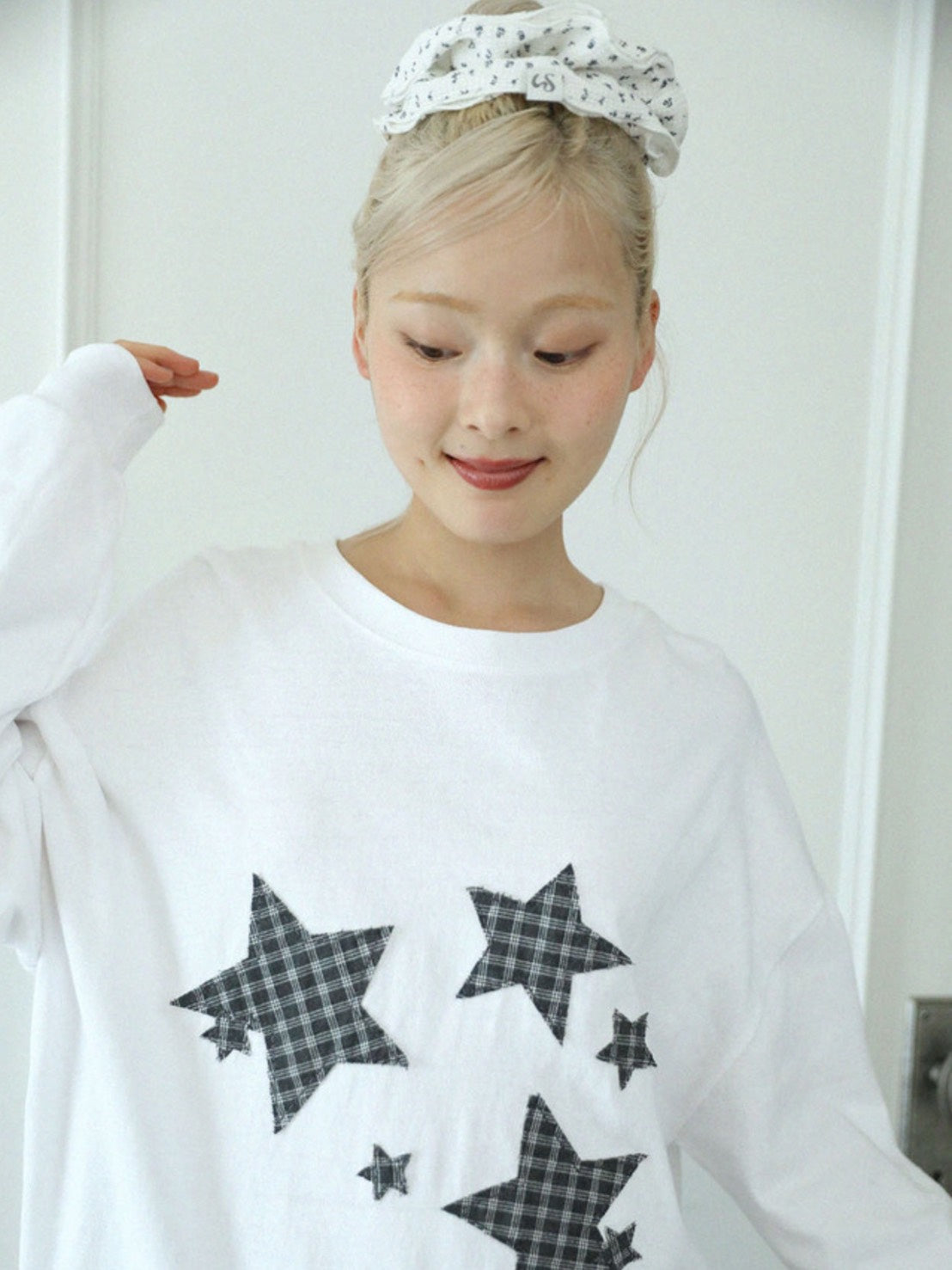 12/21 20:00 再販【Uglyshadow】STAR FRILL LONGSLEEVED T-SHIRT