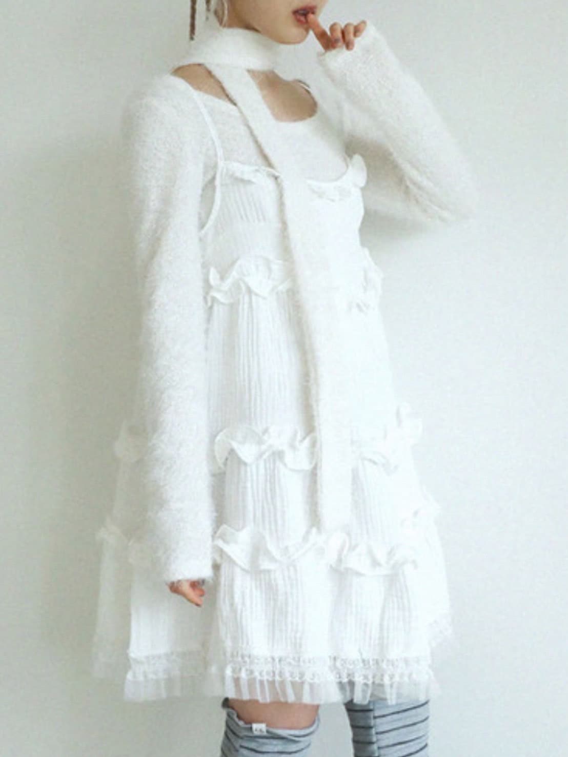 12/21 20:00 再販【Uglyshadow】SCARF ROUND T-SHIRT