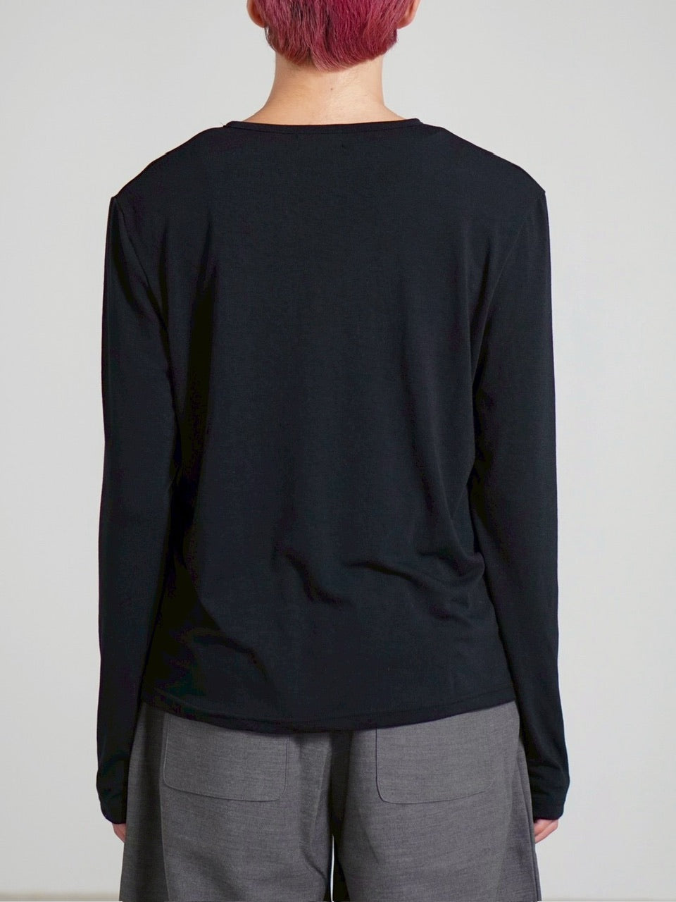 受注制【Chikashitsu +】sleeve button henry neck long sleeve tee / 【チカシツプラス】スリーブボタンヘンリーネック長袖Tシャツ (3color)