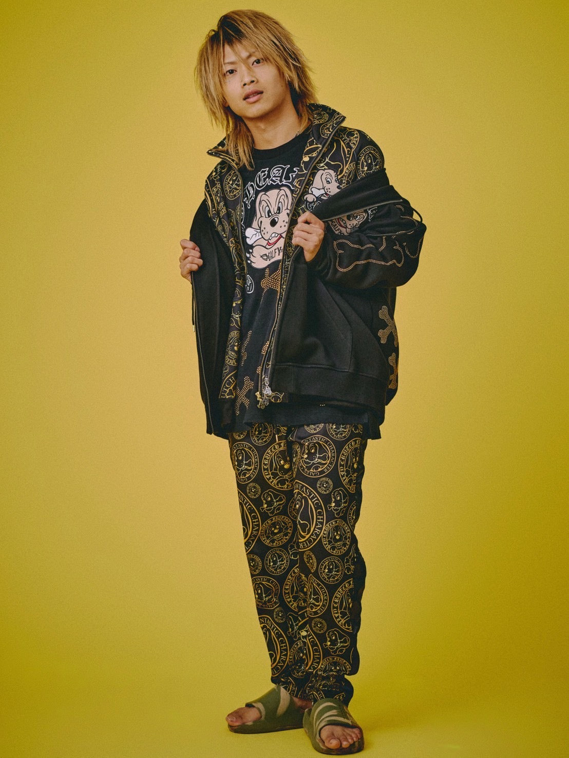 【GALFY】ピカピカ骨骨パーカー