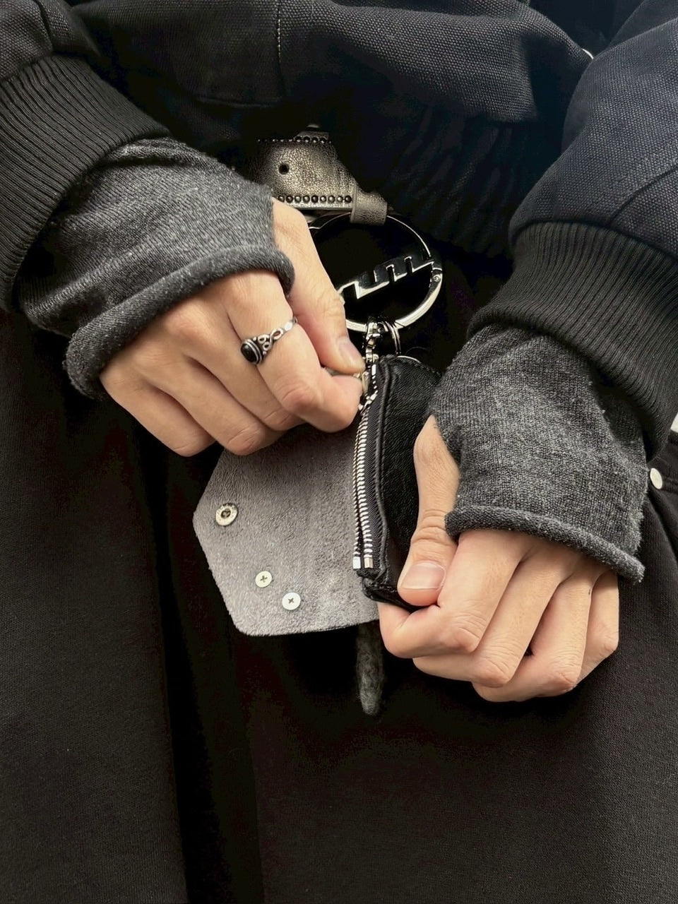 受注制【youll】studs coin case