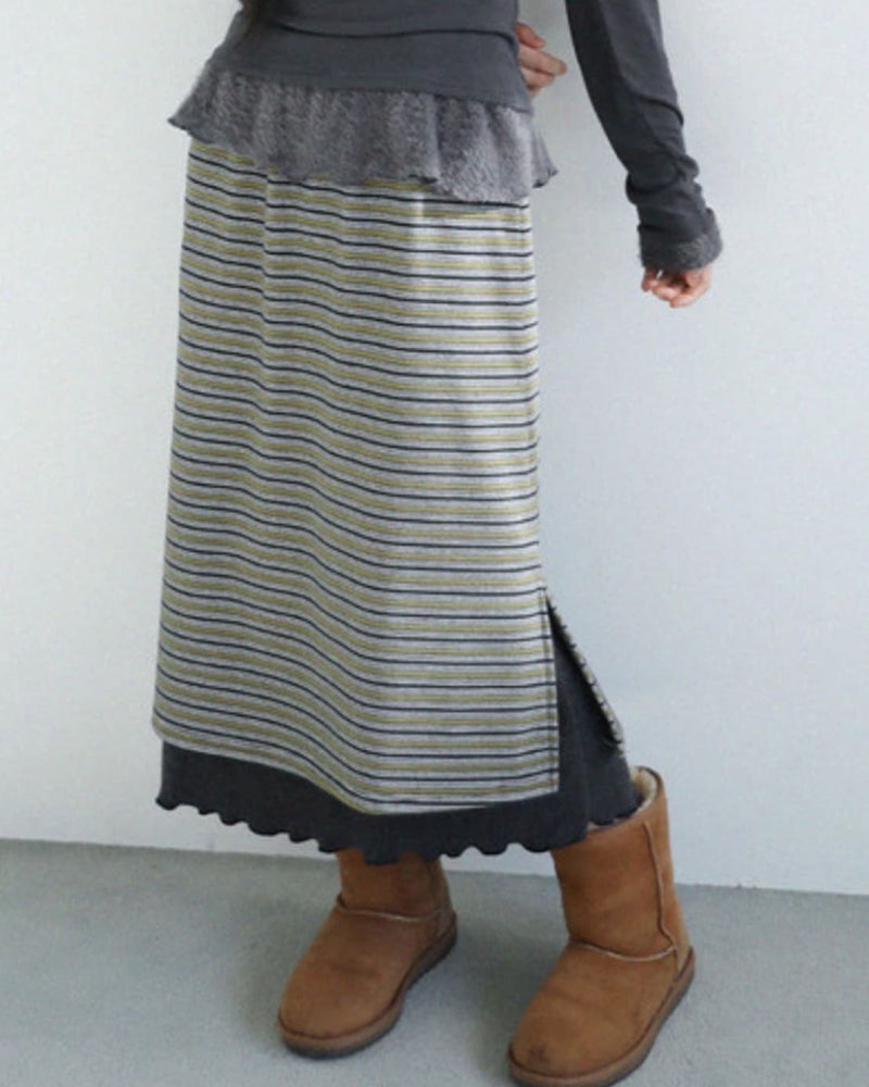 12/21 20:00 発売【Uglyshadow】STRIPED LAYERED SKIRT