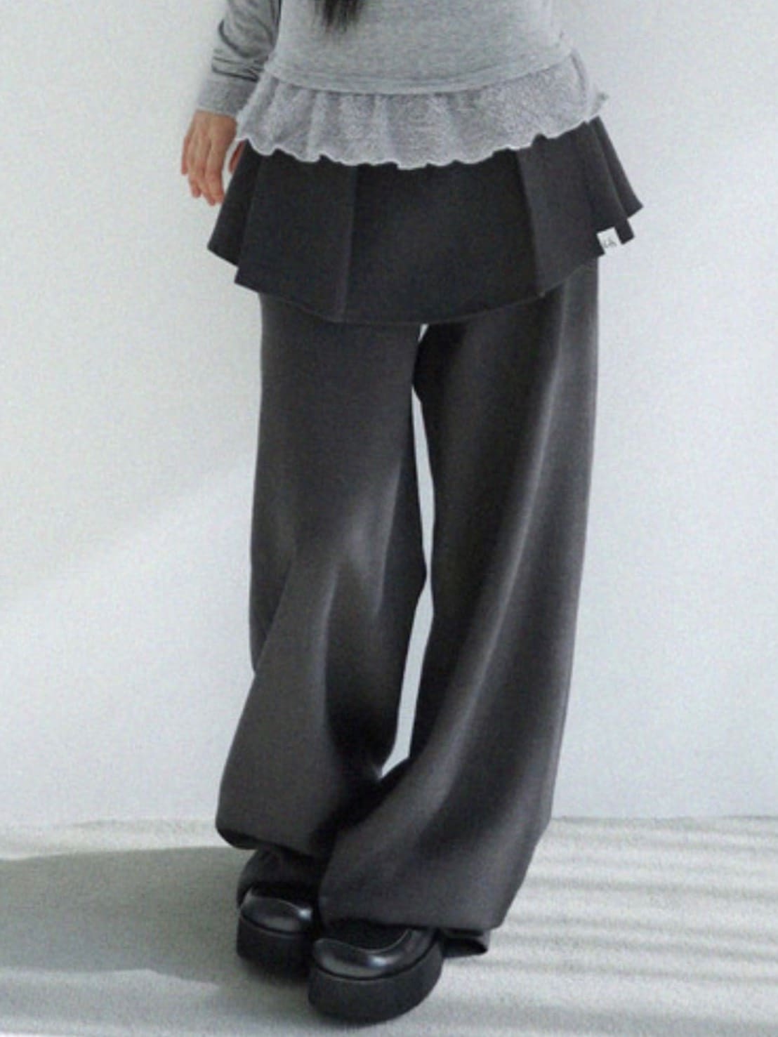 12/21 20:00 発売【Uglyshadow】TULIP LONG SKIRT PANTS
