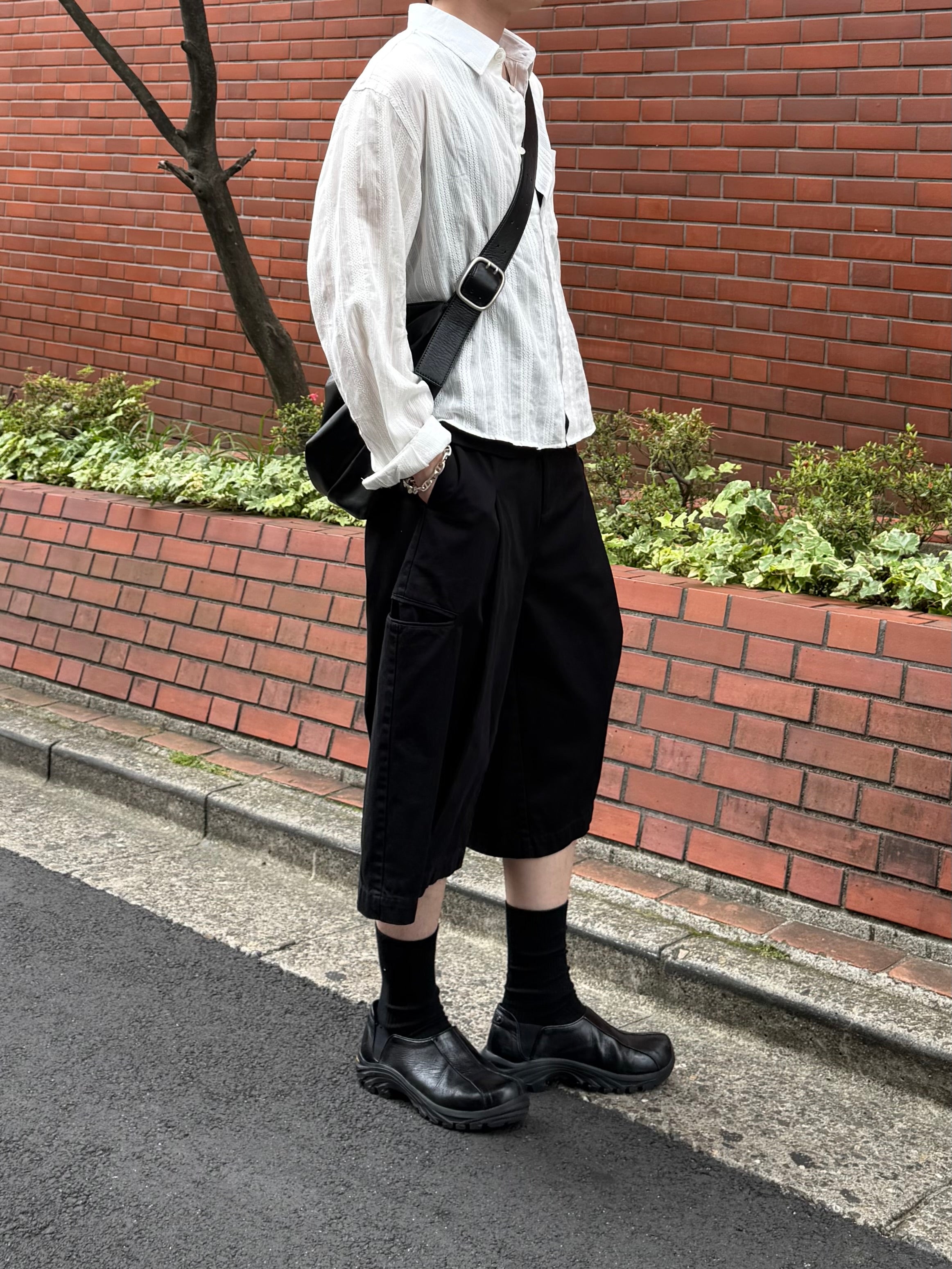 東京店WEB限定受注制【Chikashitsu +】cropped linen shirt