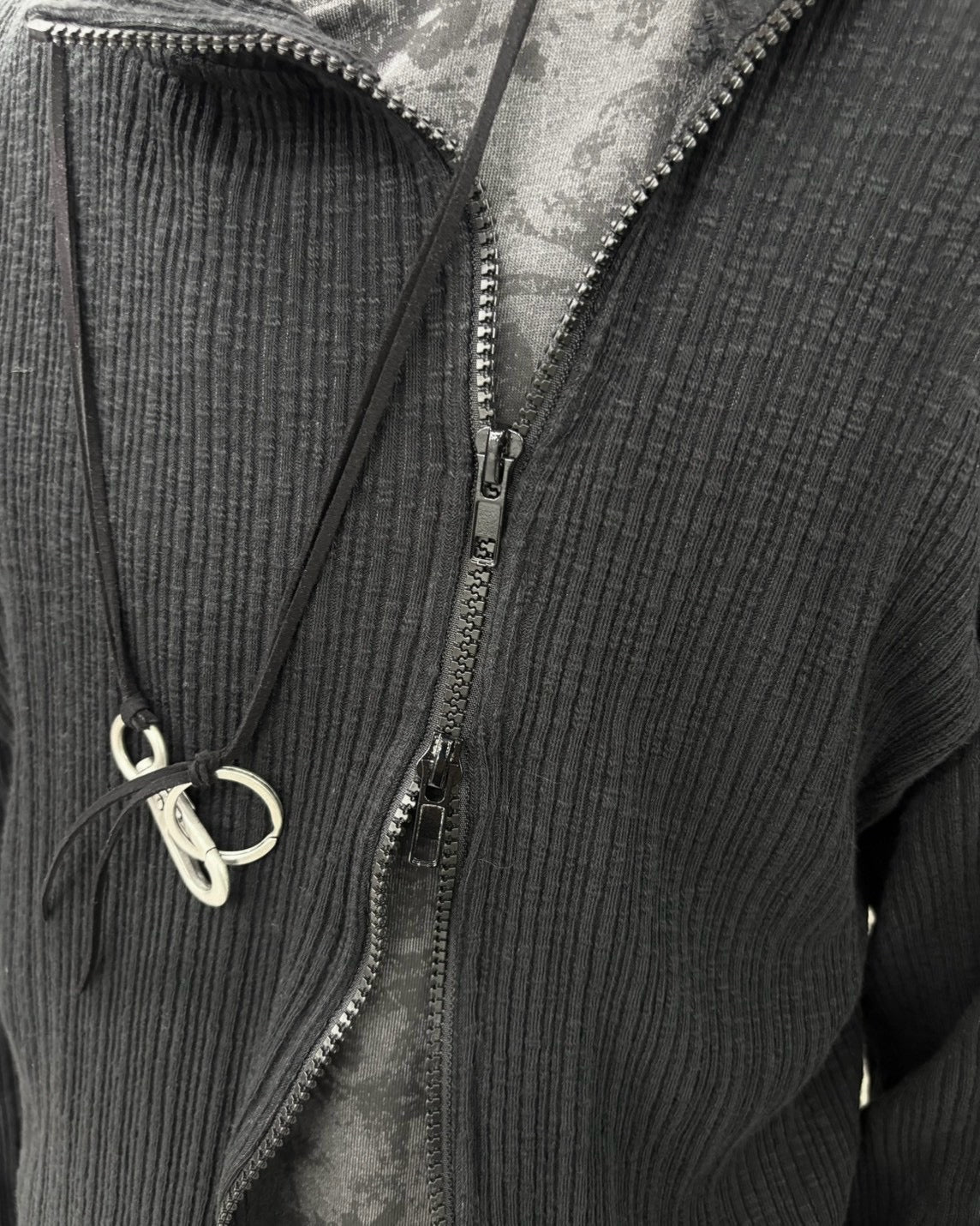 受注制【nmtc+】Ribbed high neck zip-up top (2color)