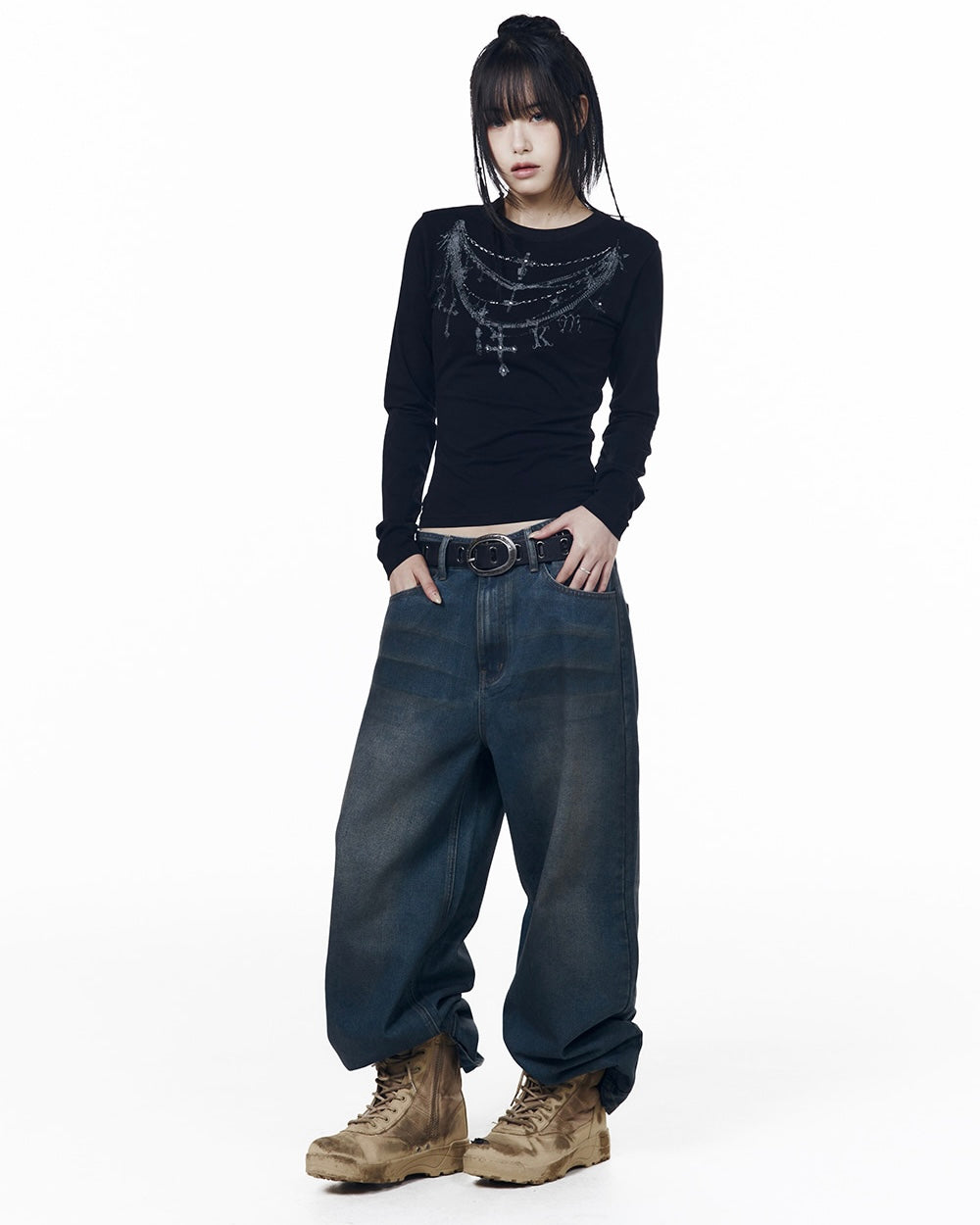【AAKAM】Gothic Chain Printed Long Sleeve