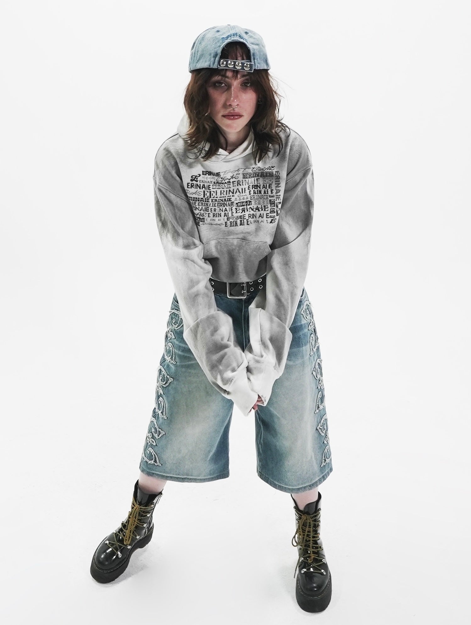 【E RIN AI E】MULTIVERSE RUST CROP HOODIE