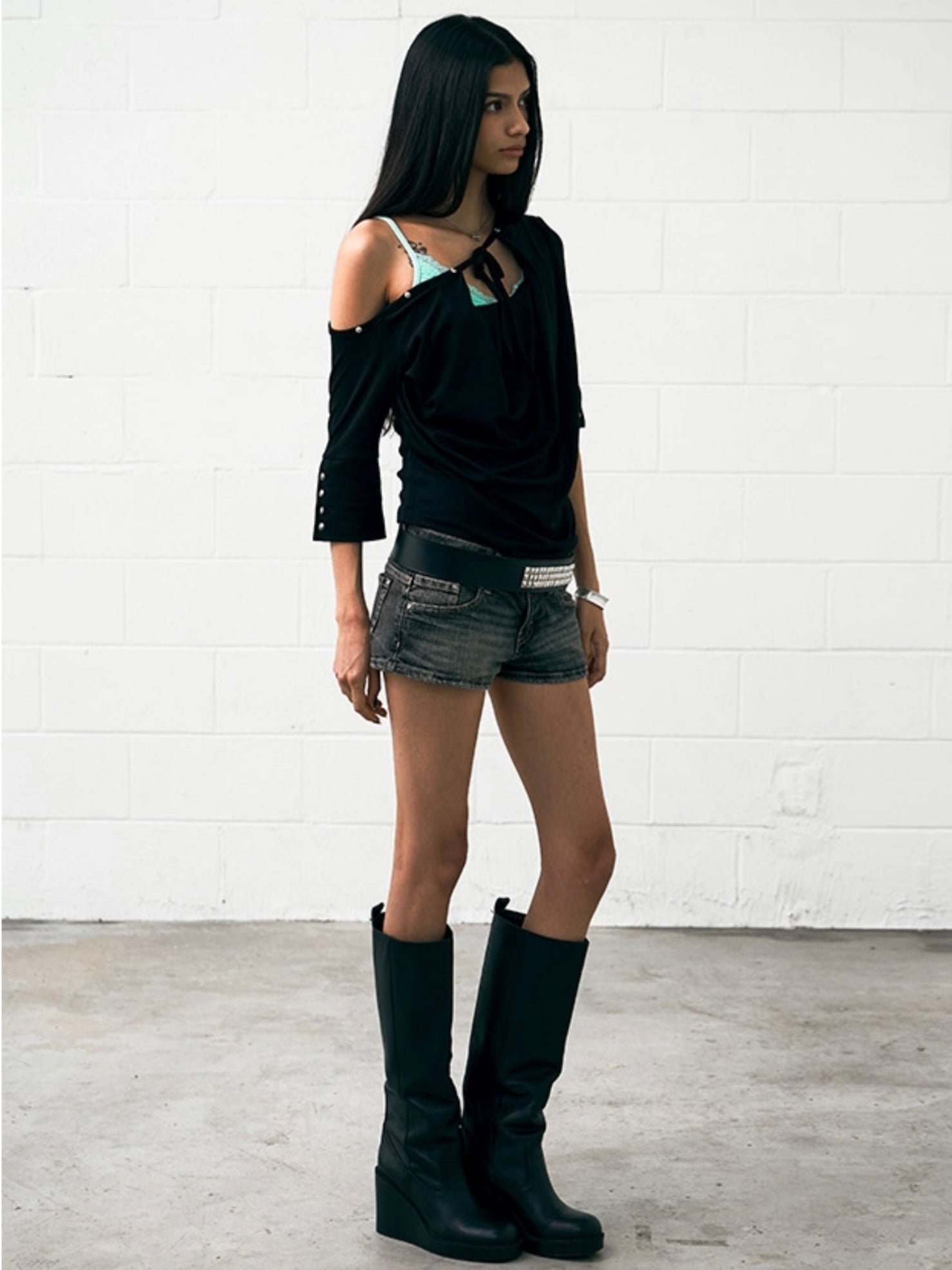 【NOT KNOWING】One Shoulder Cowl Neck Top
