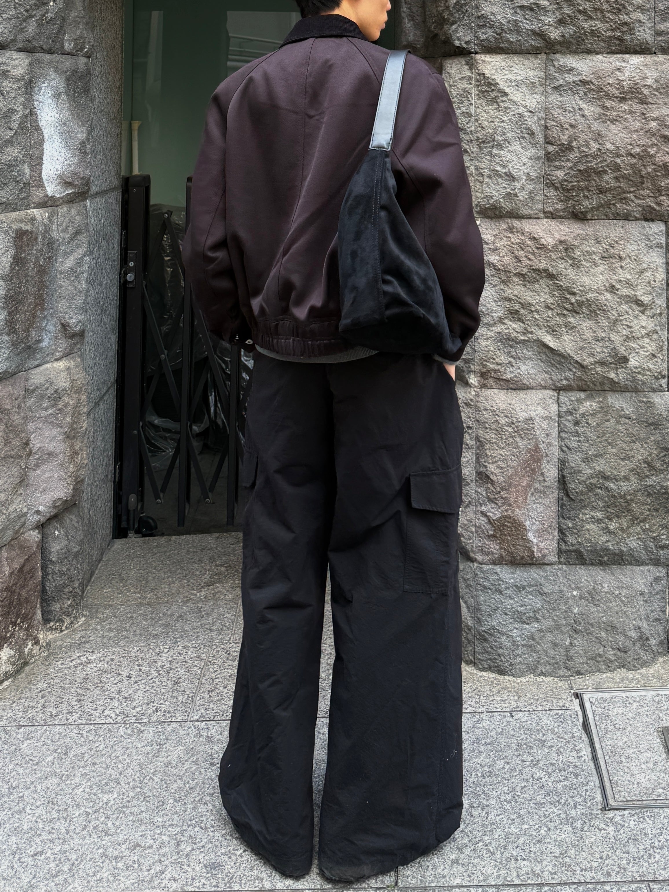 東京店WEB限定受注制【Chikashitsu +】suede stitch cross bag