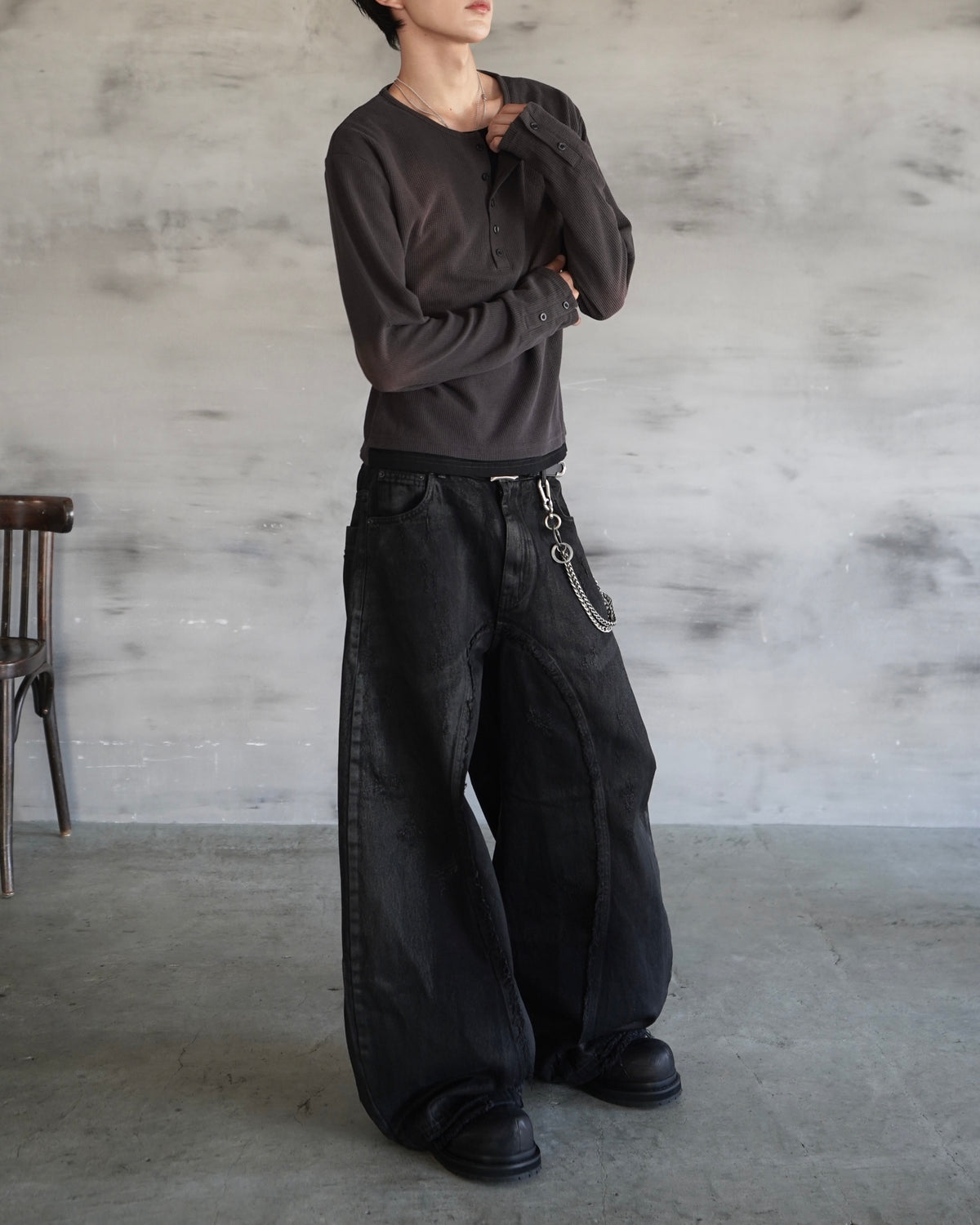 【CHIKASHITSU PLUS HIGH】Rust waffle layered henley neck tee(2color)