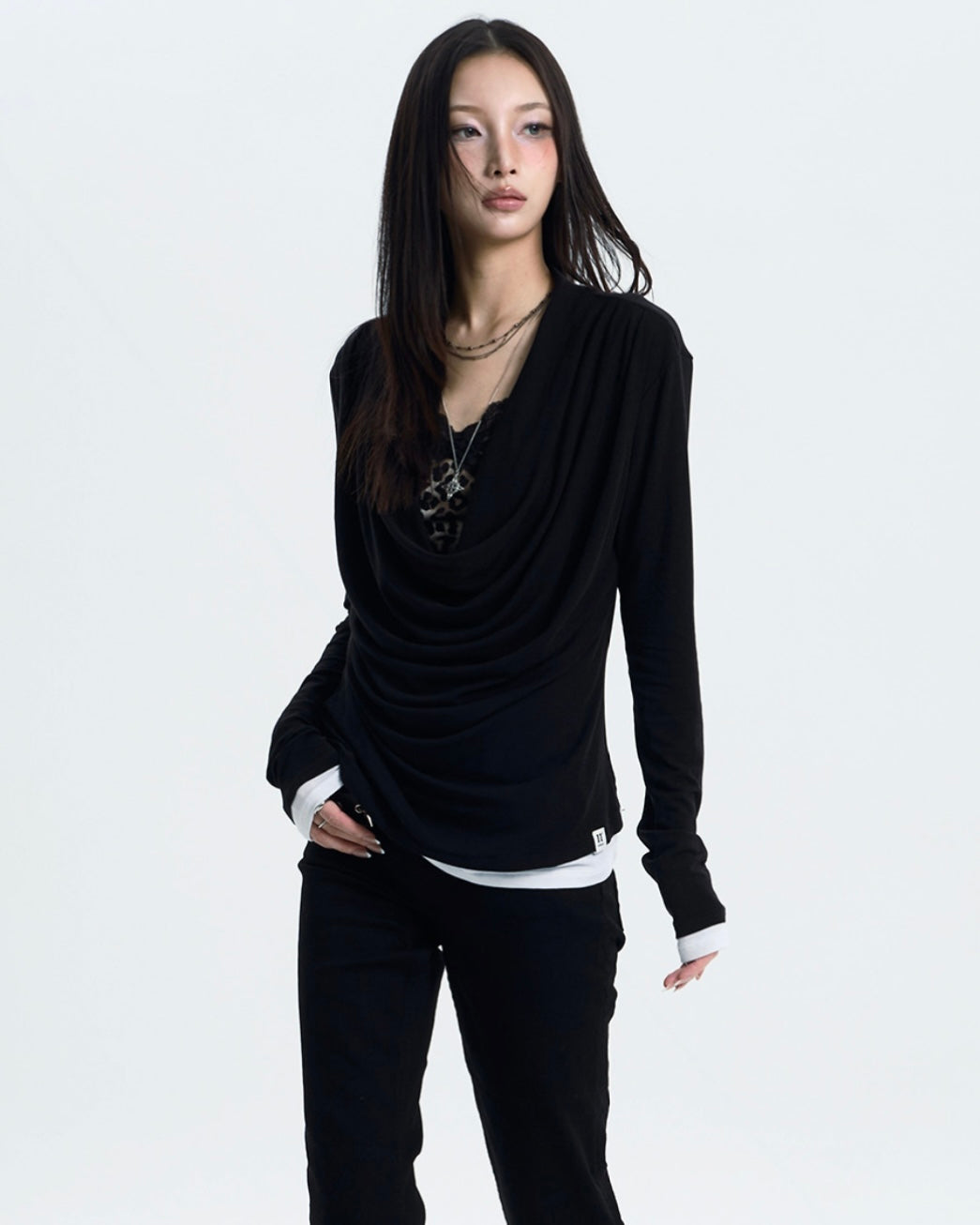 【NOT KNOWING】Deep Cowl Layered Top