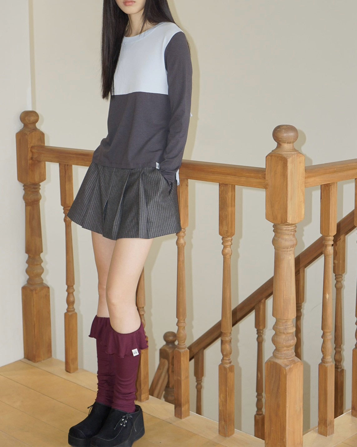 【Uglyshadow】RUFFLE LONG SOCKS