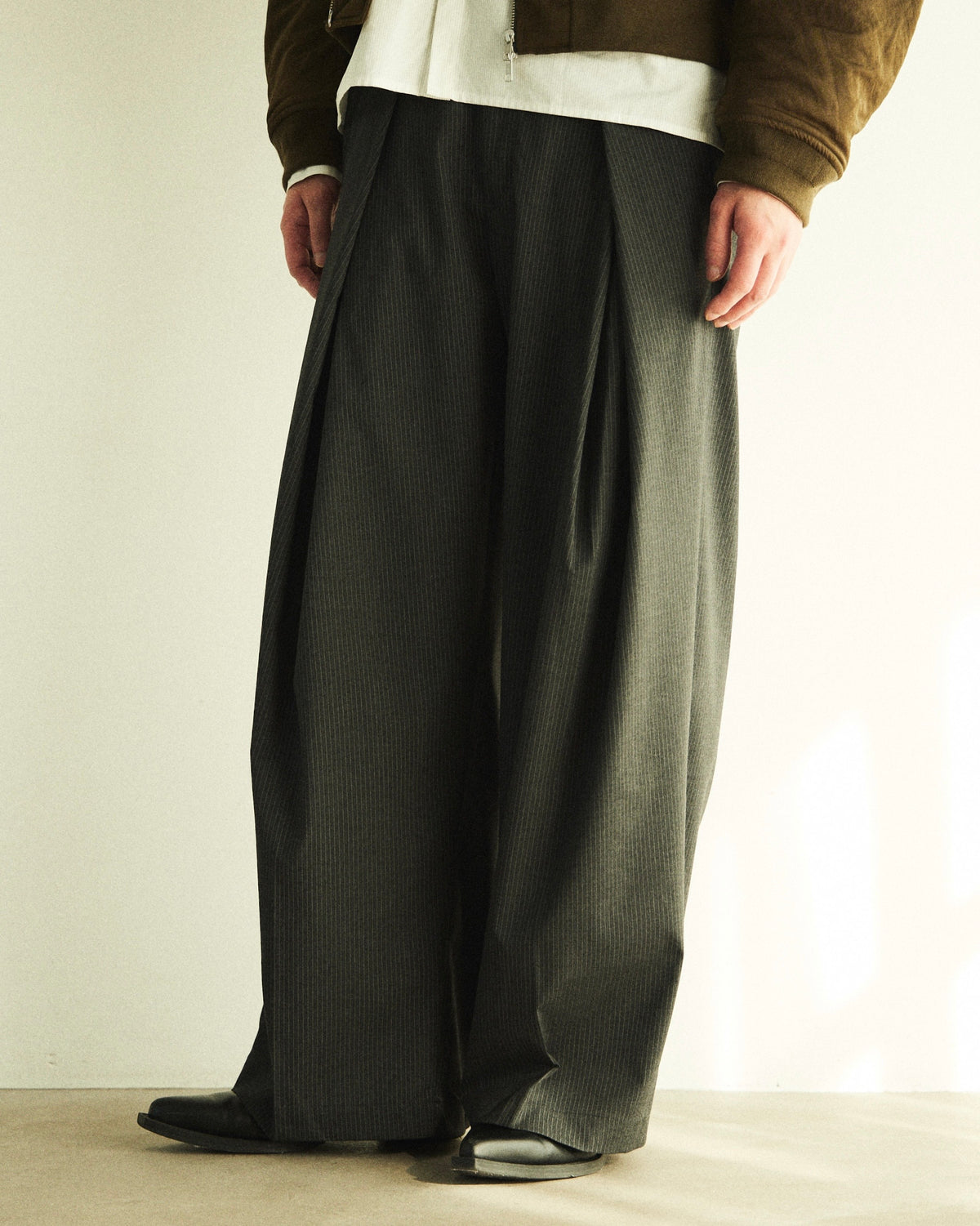 【CS】stripe cross tuck drape slacks