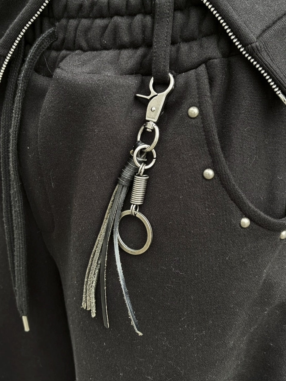 【LUV CODE】tassel key ring