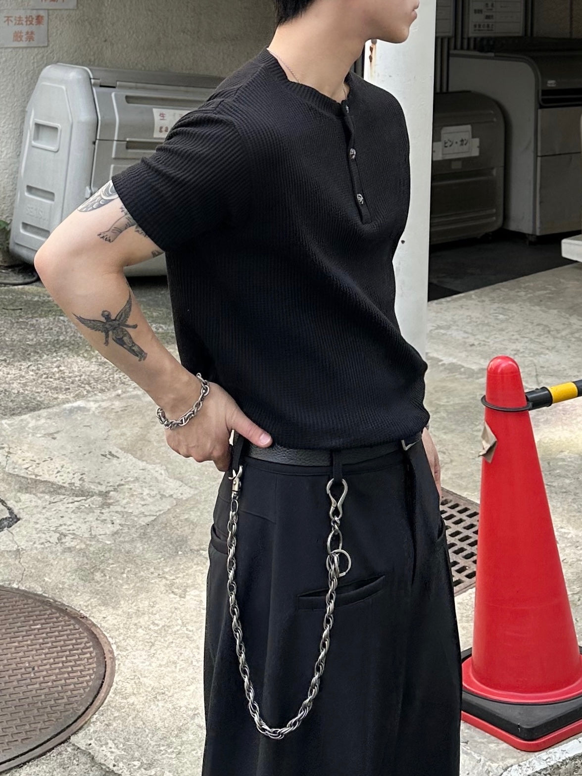 大阪店WEB限定受注制【Chikashitsu + 】button point henley neck t-shirt (3color)