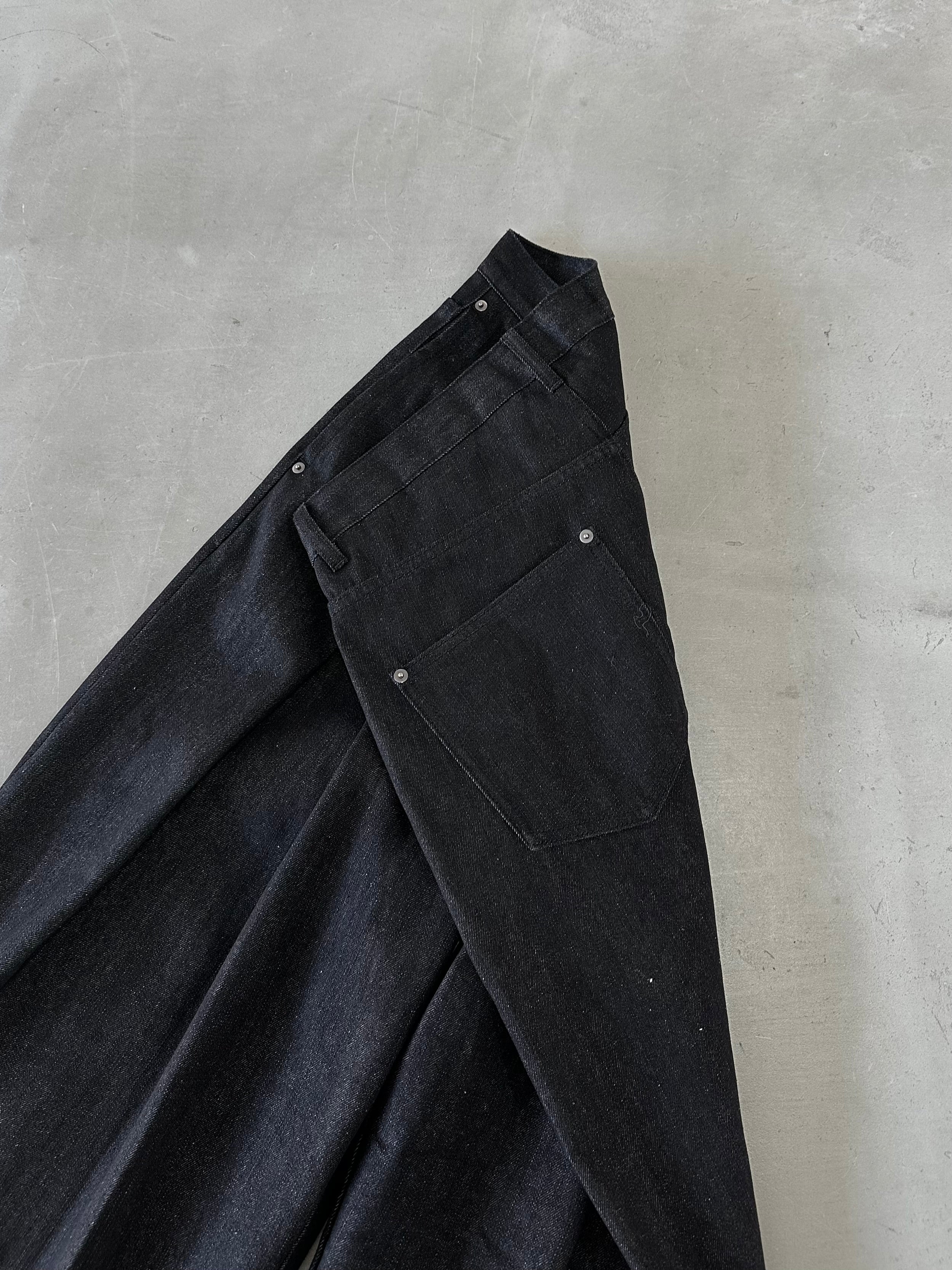 5/23 20:00発売【CHIKASHITSU PLUS HIGH】Deep tuck raw denim pants