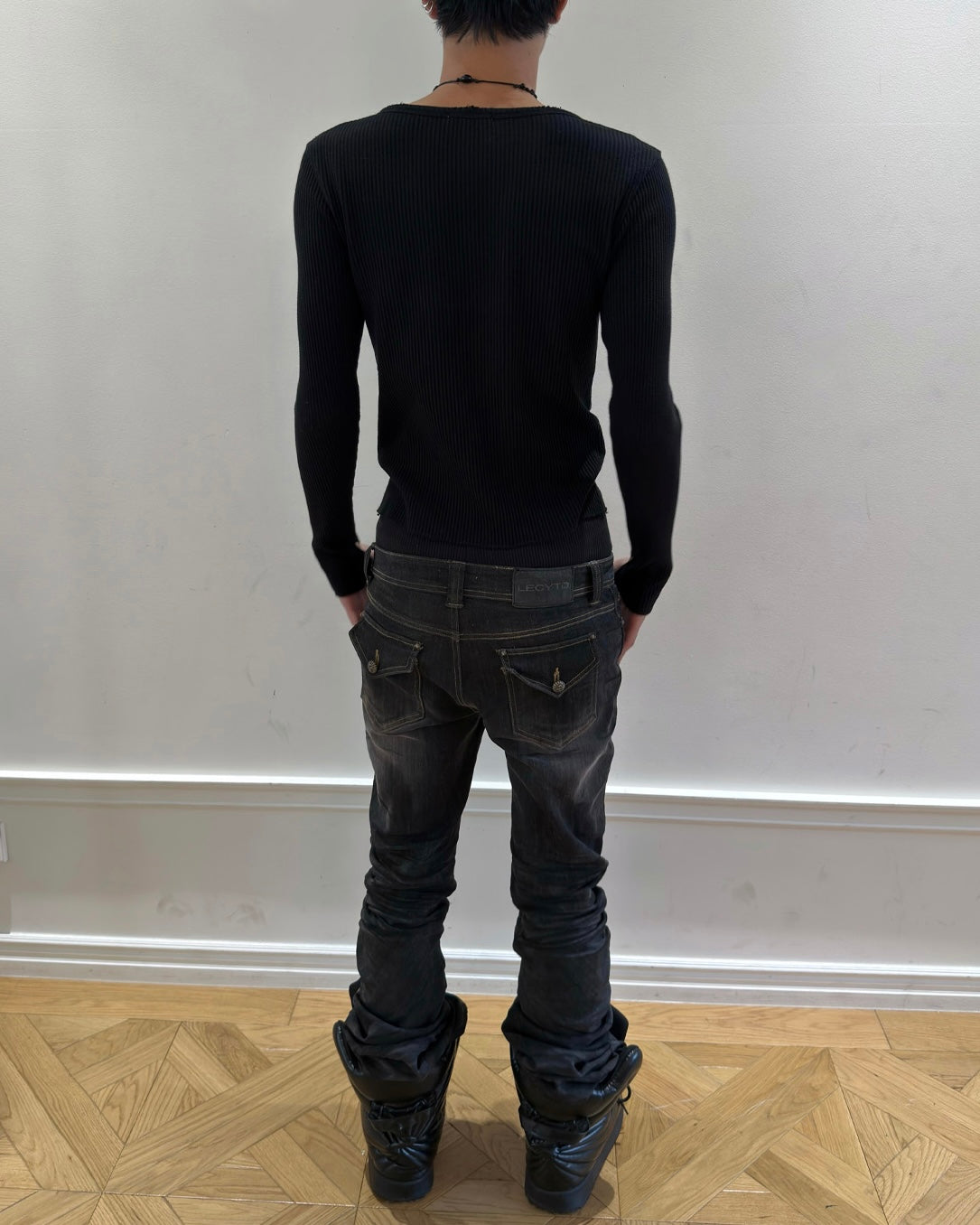 【LECYTO】Glitch Washed Curved Denim Pants