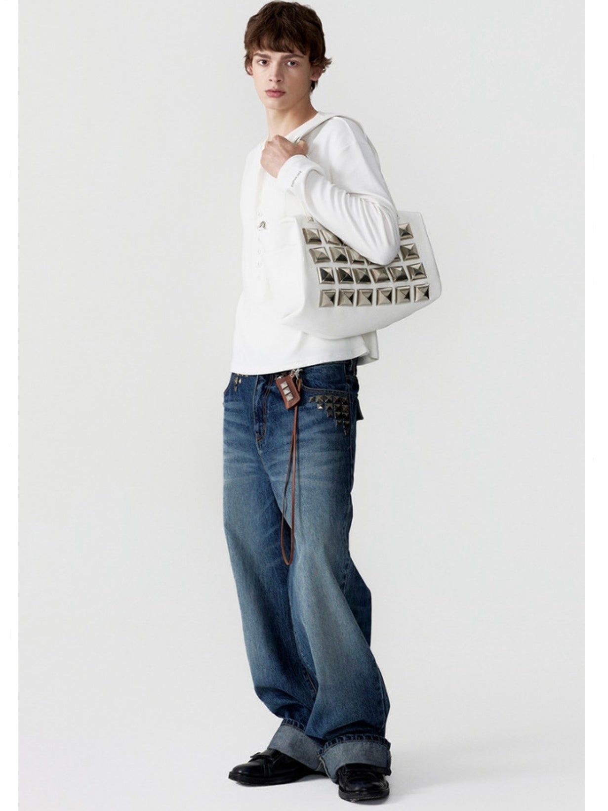 【ESC STUDIO】oversize studded shoulder bag