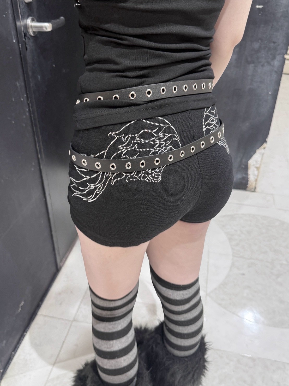 受注制【nmtc+】wings line stone short pants (3color)