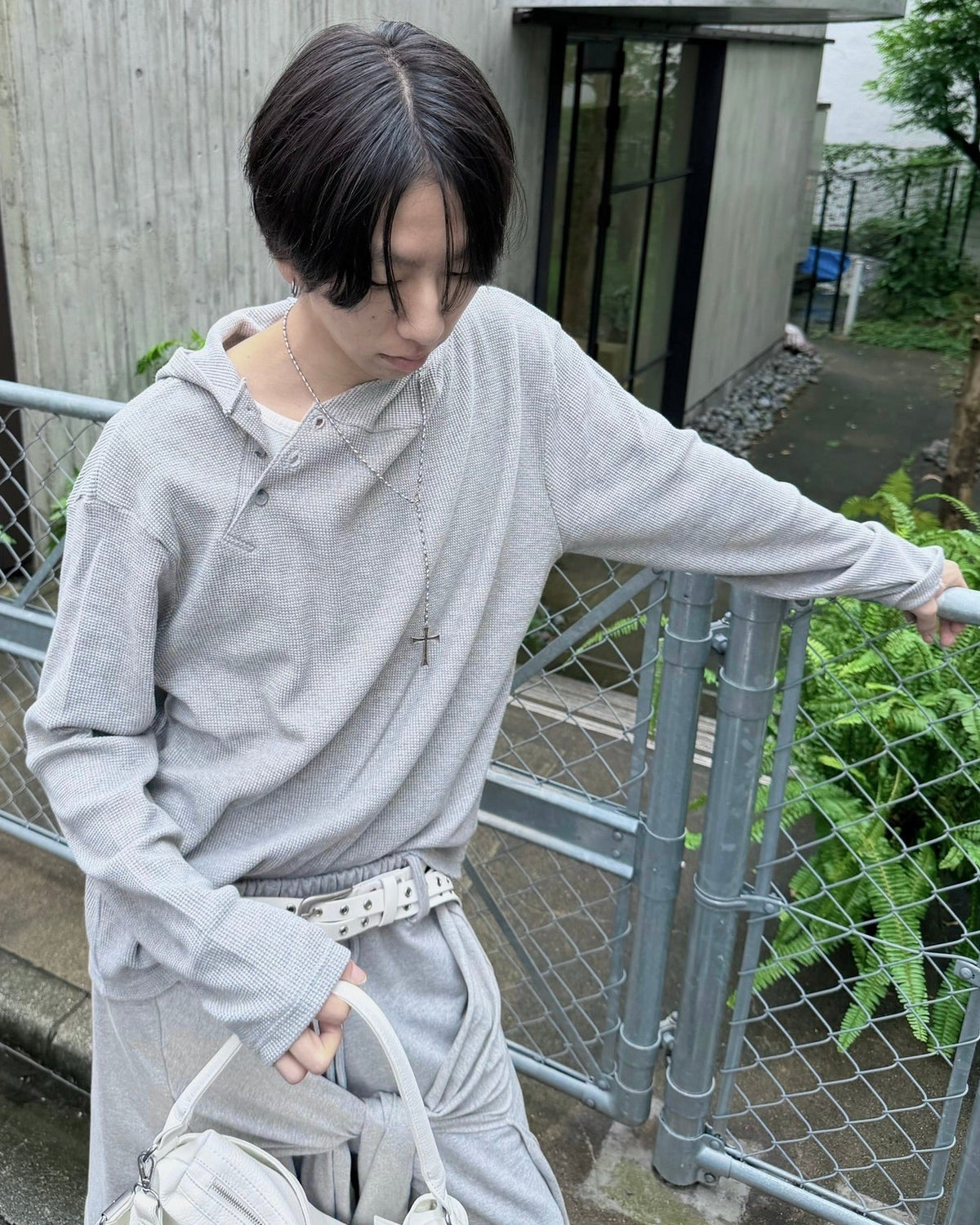 【nmtc+】Asymmetry button hood top (2color)
