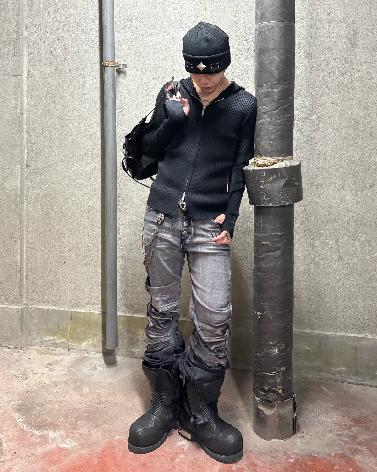 受注制【Never mind the XU】SPRAY WASH ZIP KNIT HOODIE (2color)