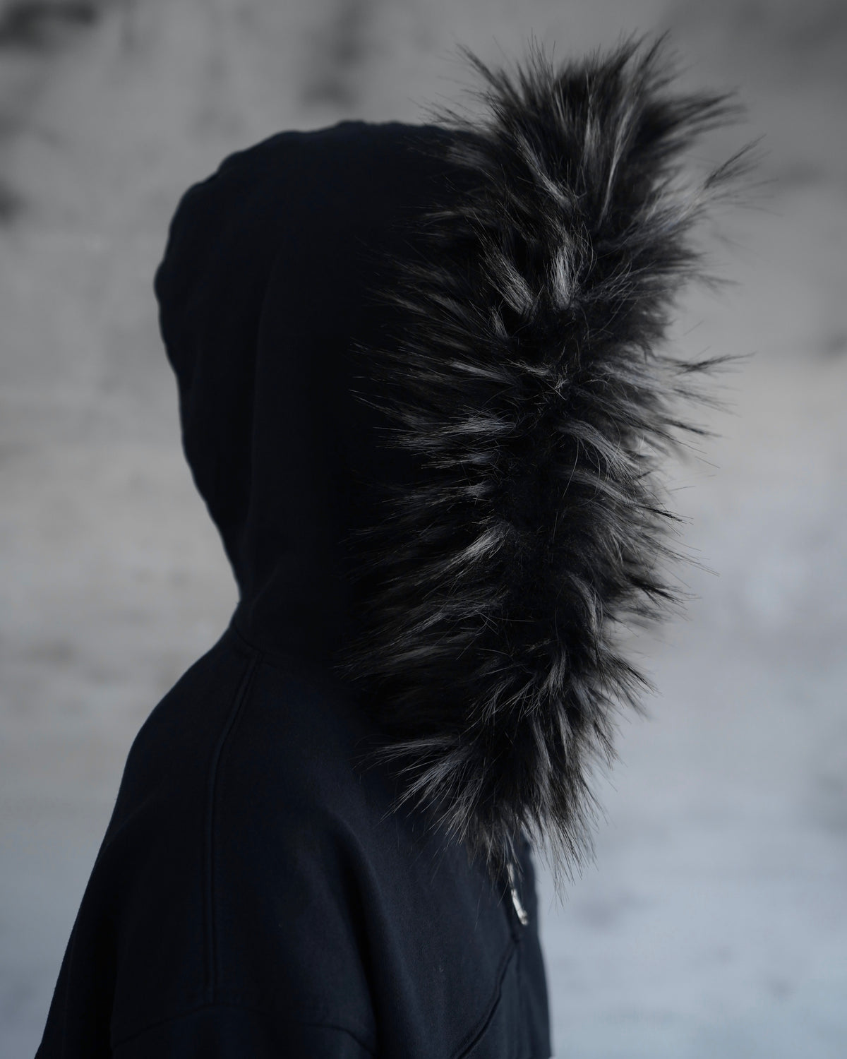 【CHIKASHITSU PLUS HIGH】Volume fur cropped zip hoodie