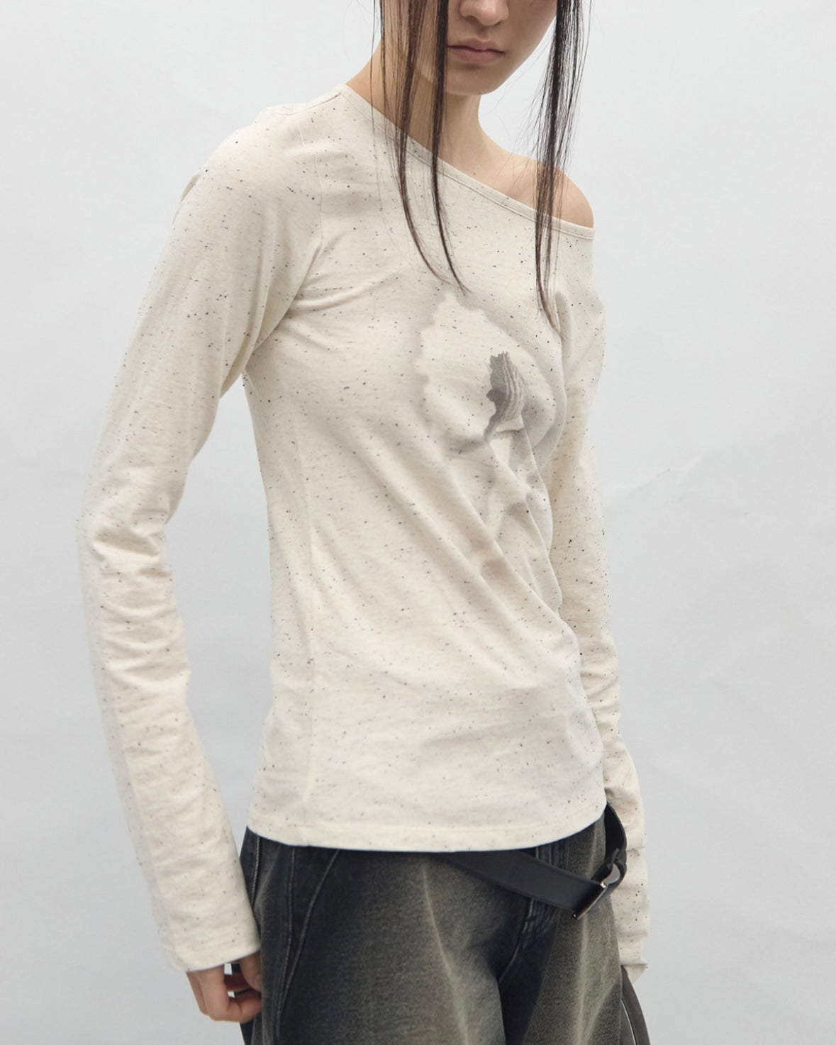【BLR BLUER】Traced Flower Long Sleeve