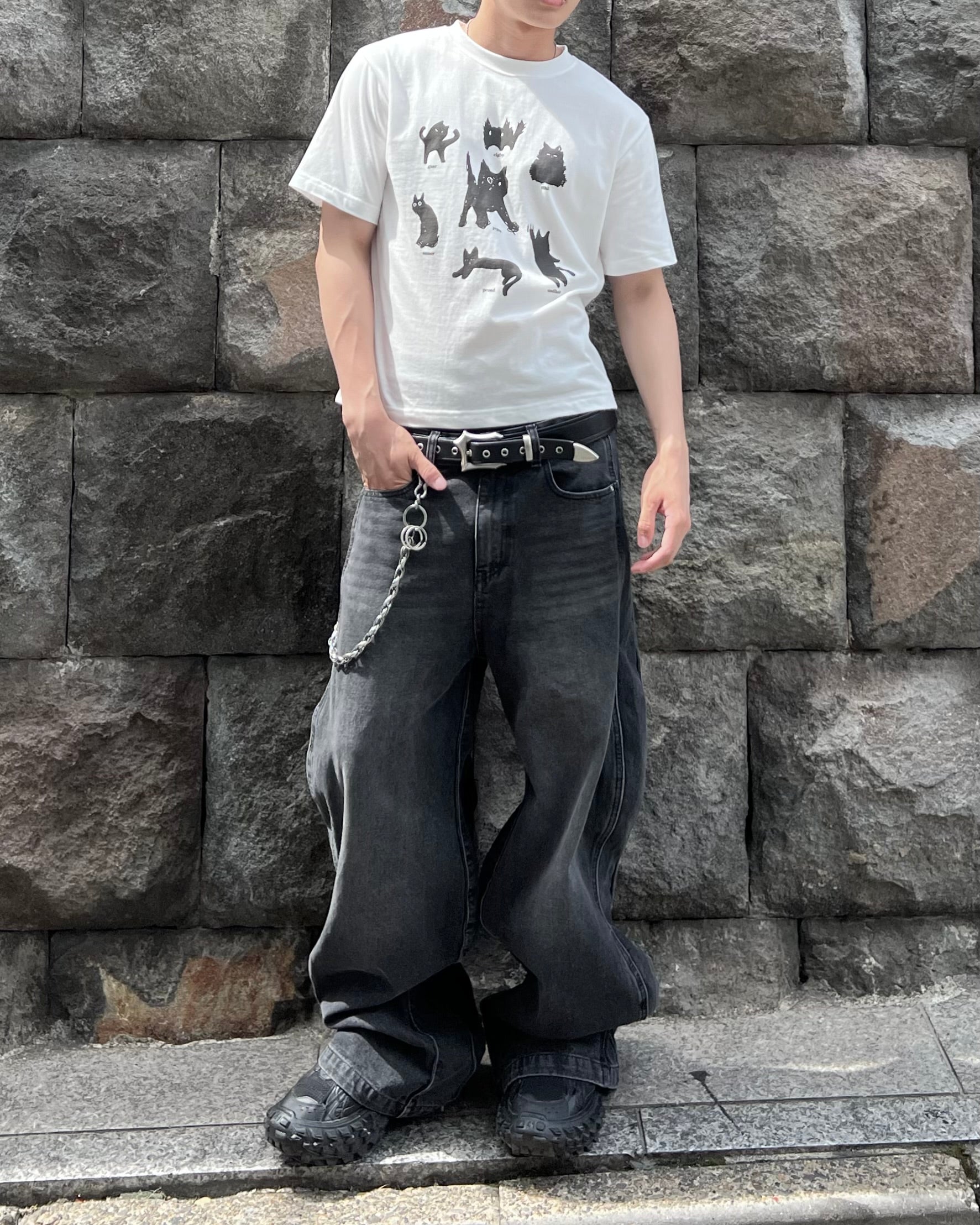 大阪店WEB限定受注制【Chikashitsu +】cat mood graphic t-shirt (2color)