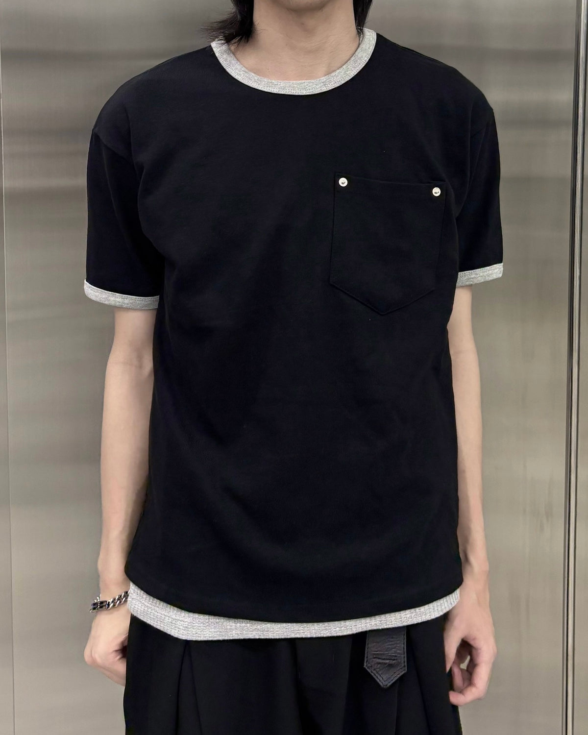 受注制【nmtc+】Washed Rivet Pocket Crop Slim Fit Tee (2color)